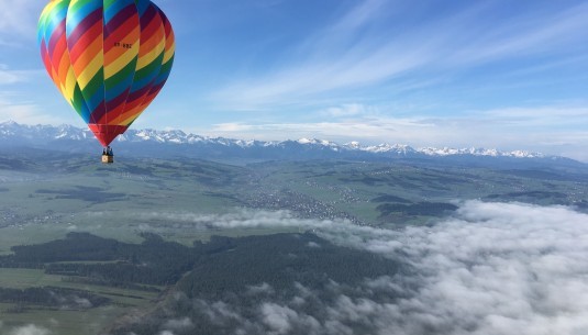 Skok spadochronowy z balonu
